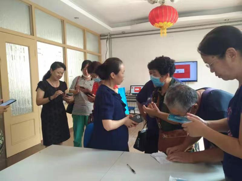 市北區(qū)殘聯(lián)聯(lián)合興隆路街道開展康復(fù)知識進(jìn)社區(qū)活動