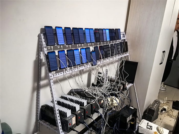 青島網(wǎng)安全鏈條摧毀“接碼平臺”犯罪團(tuán)伙 斬?cái)嗪诨耶a(chǎn)關(guān)鍵支撐鏈